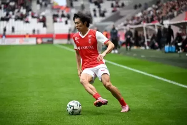 中村敬斗のシュートが勝ち越し弾に繋がる！　スタッド・ランスの逆転勝利に貢献