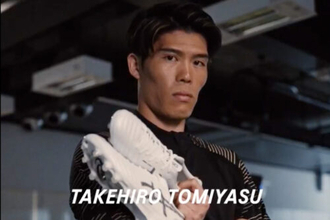 アシックスが日本代表復帰の冨安健洋にエール！　SNSで動画を公開「ここからまた私たちの新たな章が始まる」