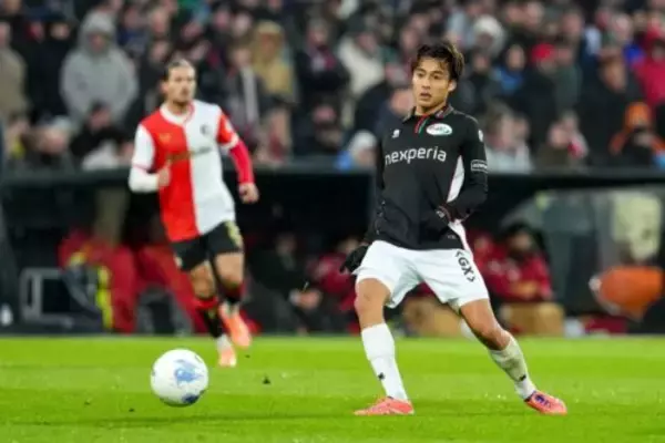 オランダで存在感を示す佐野航大、名門PSVからの関心に「光栄なこと」　今夏の接触も明かす