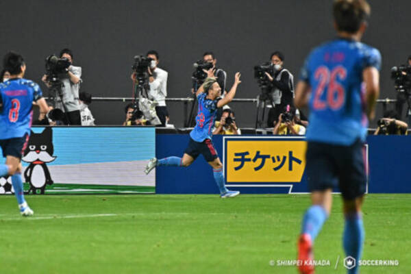 先制点を決めた浅野拓磨 海外で1つ成長したプレー とは 何気ないかもしれないけど 22年6月2日 エキサイトニュース