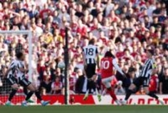 再びCKから得点！　アーセナル、プレミアのシーズン最多得点記録を更新