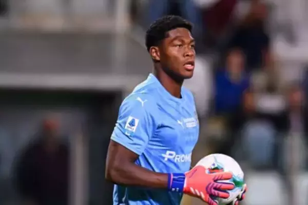 アーセナルが日本代表GK鈴木彩艶の動向注視？…過去数カ月間で2度スカウト派遣か