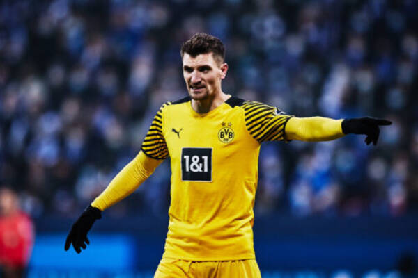 バルセロナ 長身の30歳dfムニエのレンタル移籍を狙う ドルトムントは前向きか 22年1月28日 エキサイトニュース