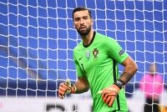 ルイ・パトリシオが現役引退…EURO2016制覇の“立役者”にC・ロナウドも感謝「本当にありがとう」