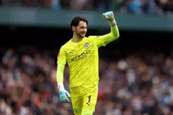 ドンナルンマの牙城崩せず…トラッフォードが今夏のマンC退団を検討、ブライトンらが関心か