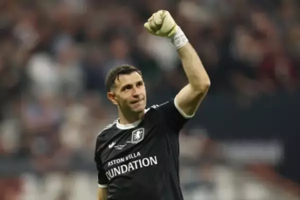 アリソンからターゲット変更？…GK補強を目指すユーヴェ、E・マルティネスの代理人と接触か