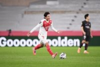 南野拓実、モナコの月間MVPと最優秀ゴールのW受賞！　PSG戦で決勝弾＆ボール奪取4回の活躍