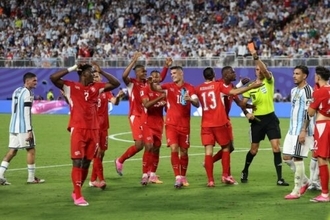 W杯でVAR運用ミス…アルゼンチンvsスイス戦でのエンボロ退場は誤りとIFABが見解