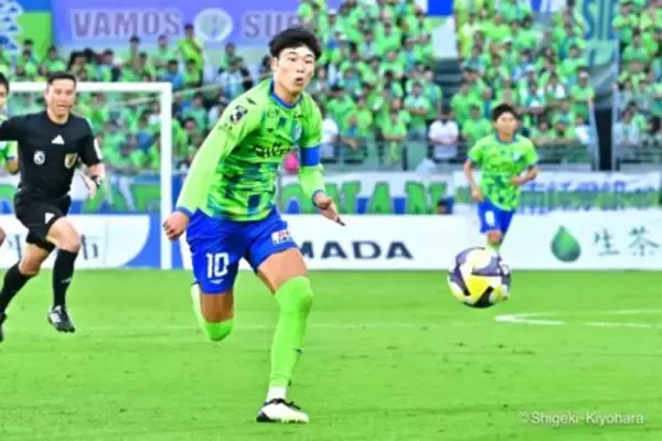 広島、湘南FW鈴木章斗の完全移籍加入を発表「日々努力し信頼されるような選手に…」