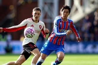 鎌田大地がリヴァプール戦のクラブPOTMに輝く！　決勝点のエンケティアら抑えて選出