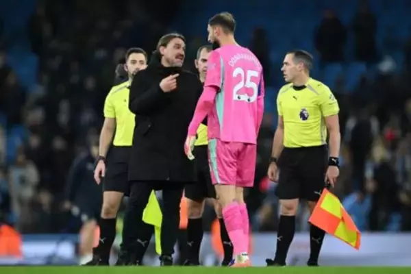 GKドンナルンマの意図的な時間稼ぎに苦言…リーズ指揮官「偽りのケガを装うことは…」