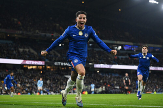 暫定体制のチェルシー、後半ATにE・フェルナンデスが同点弾！　マンCは首位アーセナルと勝ち点差「6」に