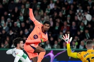 キャリック監督、来季続投ならラッシュフォードの復帰を希望？　本人はバルサで充実感