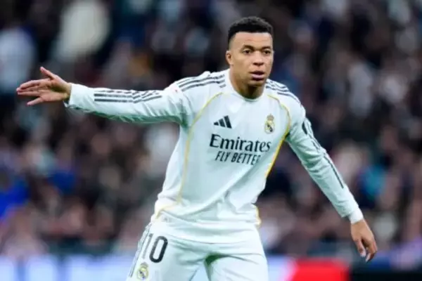 直近5試合欠場のエンバペ、CLマンC戦でメンバー入りか…カレーラスも復帰の可能性？