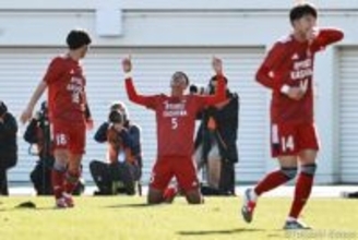 流通経済大柏、大津に逆転勝利でベスト4入り！　準決勝では鹿島学園と激突