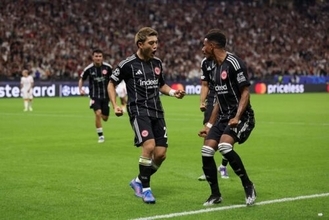 CLデビュー戦で勝利！…堂安律が喜びを語る「夢だったチャンピオンズリーグで…」　フランクフルトの5発大勝に貢献