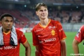 元浦和＆名古屋のFWユンカー、タイの強豪ブリーラム・ユナイテッドへ移籍決定！ 背番号は「77」に