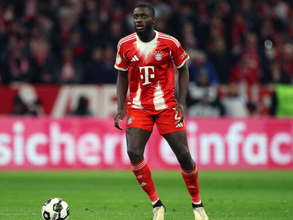 バイエルン、ウパメカノとの新契約締結を発表…「バイエルンでできるだけ多くのタイトルを獲得したい」