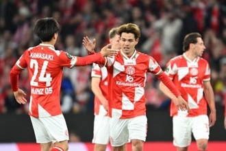 佐野海舟、ボール奪取から圧巻ミドル弾！　川﨑颯太のアシストで先制点…マインツのECL先勝に貢献
