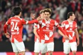 佐野海舟、ボール奪取から圧巻ミドル弾！　川﨑颯太のアシストで先制点…マインツのECL先勝に貢献