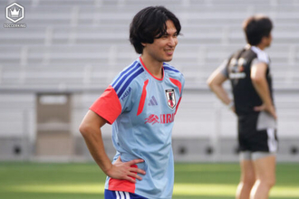 南野拓実が日本代表に合流！　“メンター”としてW杯に帯同、ナッシュビル初練習に姿を見せる