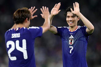 パス150本中ミスはわずか7本…田中碧と佐野海舟のボランチコンビが完璧に中盤制圧