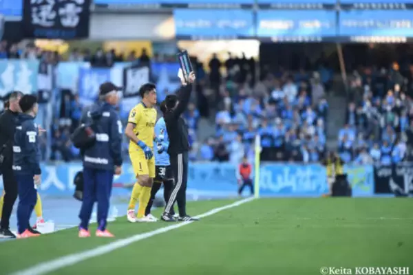 川崎Fが1点ビハインドも「勝つ確率を上げるため」GK交代…チョン・ソンリョン「安藤選手と一緒に出るという気持ちで試合に入りました」