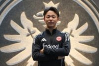 フランクフルトが今冬新加入6選手の背番号を発表　小杉啓太は「26」、神代慶人は「36」に決定