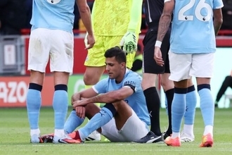 再びロドリが負傷でピッチを後に…ペップも落胆「筋肉系だ。仕方がない」