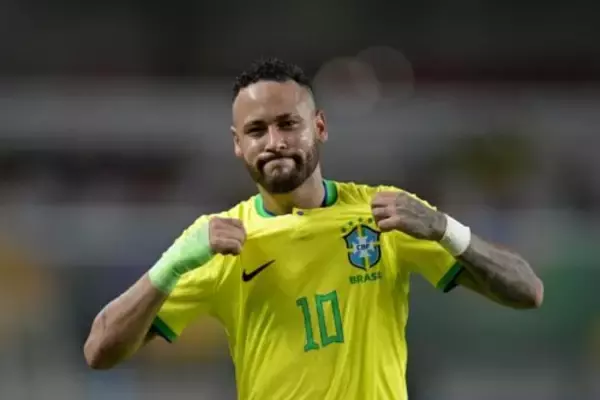 ブラジル代表がW杯背番号を発表！　ネイマールが10番、ヴィニシウスは7番を着用
