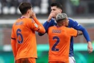 1分間で2枚のイエローカード提示され退場…セスク監督がモラタに苦言「挑発に対処できないなら…」