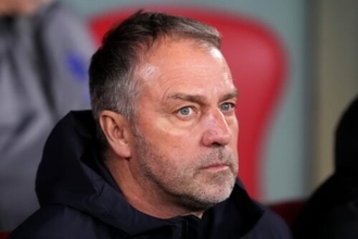 バルサ会長、フリック監督の契約延長を明言…2028年まで延長へ「近いうちに発表する予定」