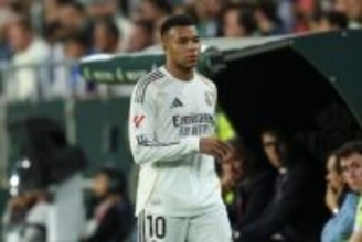 エンバペが左脚の半腱様筋を負傷…“宿敵”バルサとのエル・クラシコ出場も不透明か