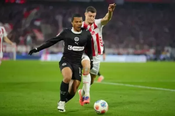 藤田フル出場のザンクトパウリ、後半ATに追いつきケルンとドロー　連敗を「9」でストップ