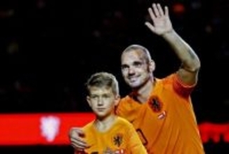 元オランダ代表MFスナイデル氏の息子がプロデビュー…黄金世代の2世が次々に