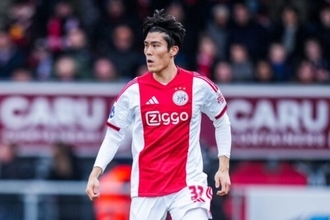 アヤックス指揮官、冨安健洋の出場時間増加を示唆「必要なステップを踏んでいる」