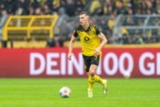 ドルトムントDFシュロッターベック、契約延長合意報道を否定…SD交代も影響か「そのような段階には至っていない」