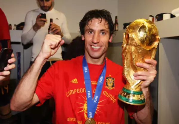 「トランプ助けてくれ！」　W杯決勝戦に招待されたスペイン代表のレジェンドに悲劇…イラン渡航歴が原因でアメリカ入国できず