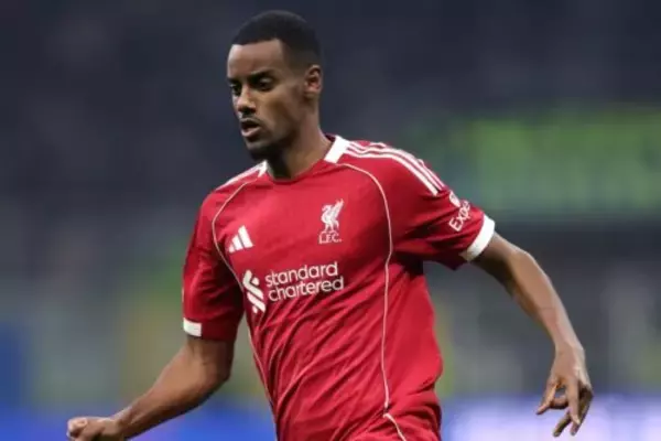 リヴァプールに大打撃…プレミア最高額で加入のイサクが腓骨骨折で手術、数カ月の戦線離脱へ