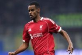 リヴァプールに大打撃…プレミア最高額で加入のイサクが腓骨骨折で手術、数カ月の戦線離脱へ