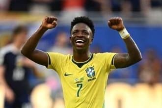 ヴィニシウス、W杯グループ全3試合でゴール！　ブラジル代表では6大会ぶり歴代5人目、過去いずれも優勝
