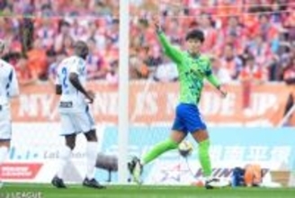 降格決定同士の一戦、湘南が5発大勝で半年ぶり白星…新潟は入江体制で未勝利のまま残り2戦へ