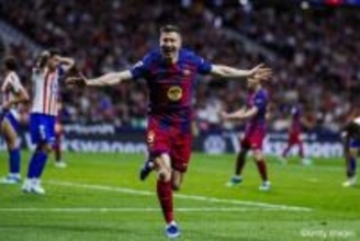 バルサが10人のアトレティコに逆転勝利！　2位レアルと「7」ポイント差に…CLの前哨戦を制す