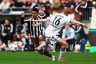 藤田＆安藤先発出場のザンクトパウリ、堂安途中出場のフランクフルトとの一戦はスコアレスドロー