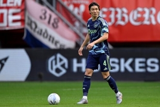 板倉滉は前半45分間プレー…アヤックスが“11分間”の3発で逆転、3試合ぶりの白星をつかむ