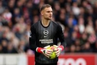 ブライトン守護神フェルブルッヘンに今夏退団の可能性…退団に備えフライブルクGKをリストアップ