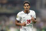 「イングランド代表DFクアンサーに2試合出場停止処分…米代表FWと同じ一発退場もFIFAの判断分かれる」の画像1