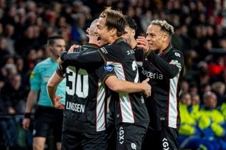 佐野航大が先制点の起点＆追加点をアシスト！　NECが首位独走のPSVをリーグ戦でも撃破