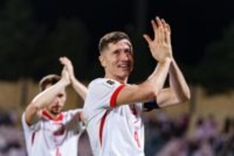 レヴァンドフスキがメッシに並ぶ！？　キャリアにおいて39カ国の代表チームからゴールを記録