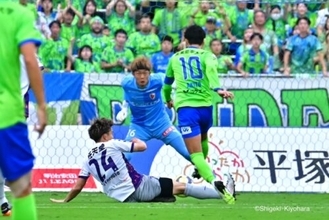 湘南が土壇場で5カ月ぶり白星逃す…10人の京都が90+10分の同点弾、5pt差で鹿島と直接対決へ